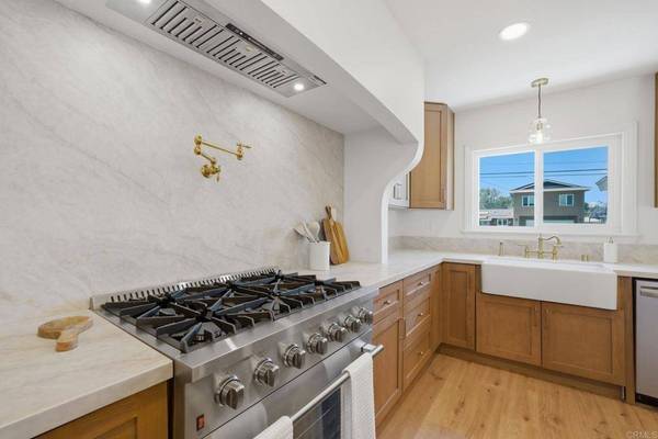 2904 E Barnwell ST, Oceanside, CA 92054