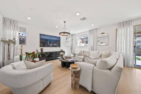 1500 Painted Cave AVE, Chula Vista, CA 91913