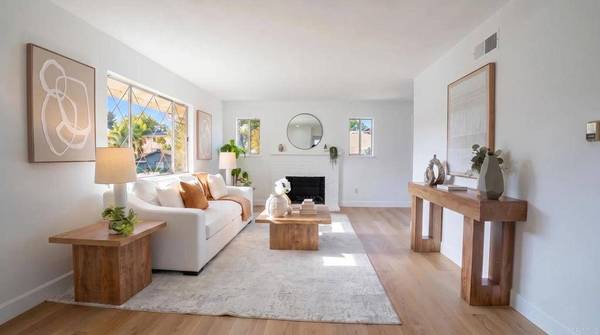 152 Welling WAY, San Diego, CA 92114