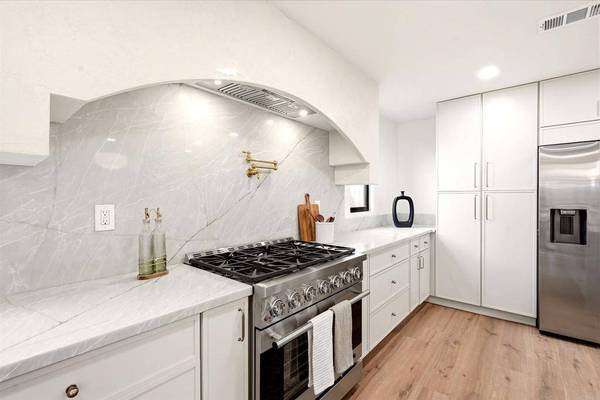 2063 Boundary ST, San Diego, CA 92104