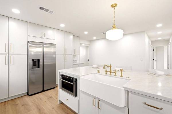 2063 Boundary ST, San Diego, CA 92104