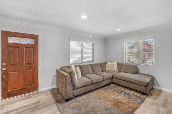 2752 B ST #212, San Diego, CA 92102