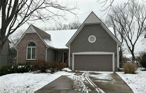 9333 W 125th ST, Overland Park, KS 66213