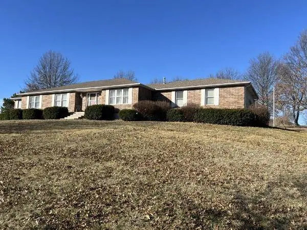 31101 Tyer RD, Grain Valley, MO 64029