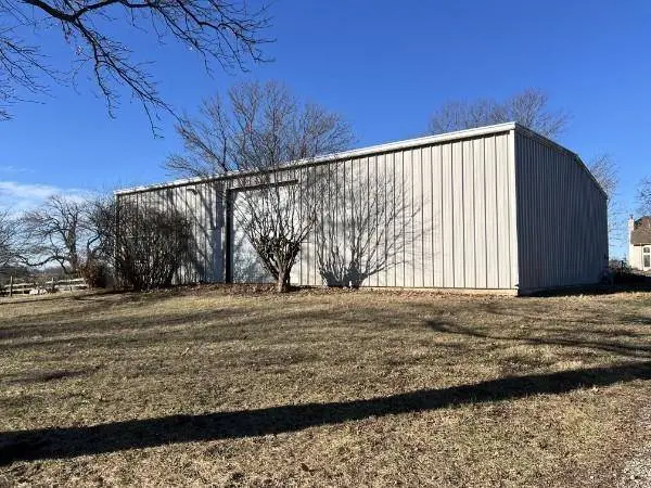 31101 Tyer RD, Grain Valley, MO 64029