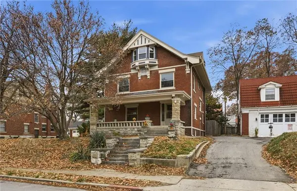 3516 Charlotte ST, Kansas City, MO 64109