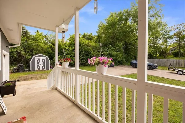 900 Oak TER, Knob Noster, MO 65336