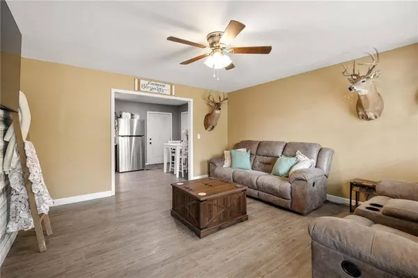 900 Oak TER, Knob Noster, MO 65336