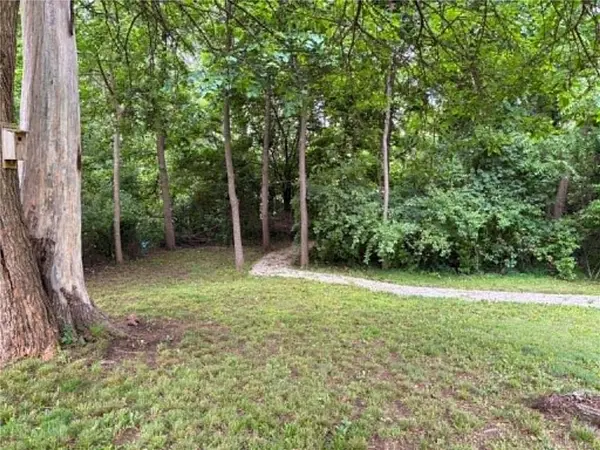 1600 Dogwood RD, Odessa, MO 64076