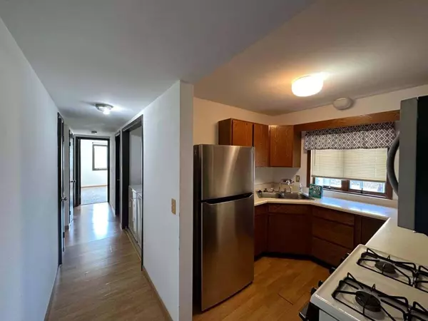 214 Plum Creek DR #2-a, Schererville, IN 46375