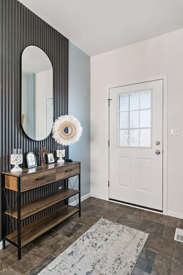 11539 Georgia ST, Crown Point, IN 46307