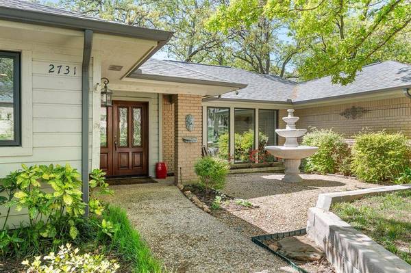 2731 Warwick Way, Grapevine, TX 76051