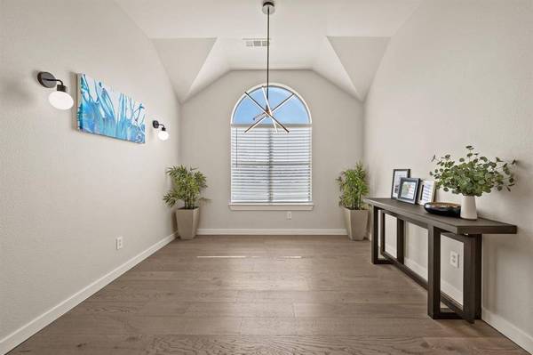 3249 Gidran Drive, Fort Worth, TX 76244