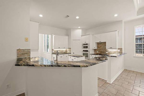 1908 Strait Lane, Flower Mound, TX 75028