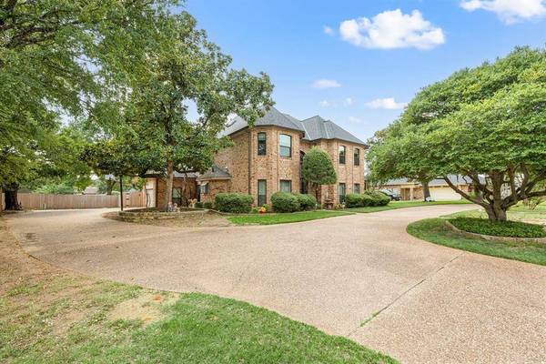 1303 Crest Drive, Colleyville, TX 76034