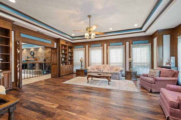 1303 Crest Drive, Colleyville, TX 76034