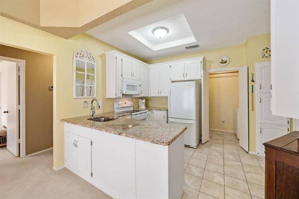 1828 Realistic Court, Bedford, TX 76021