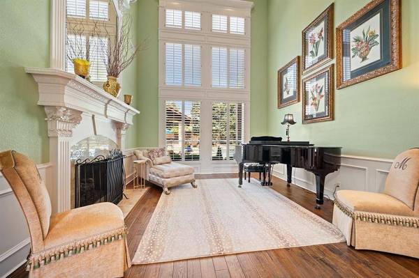 2308 Hawthorne Avenue, Colleyville, TX 76034