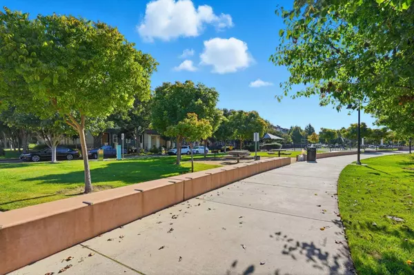 2315 Gibbons ST, Hayward, CA 94541