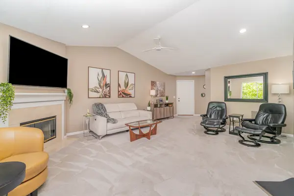 6223 Watchcreek Way #303, Milford, OH 45150-5607