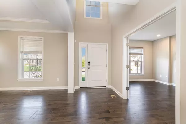 713 Harper Ln, Loveland, OH 45140-2684