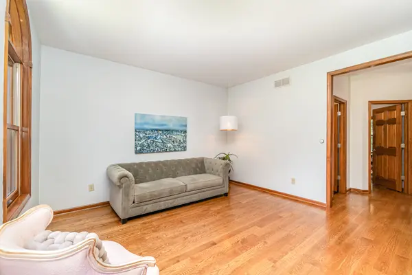 5851 Woodthrush Ln, West Chester, OH 45069-5927