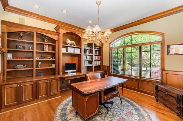 8235 Cherry Laurel Dr, Liberty Twp, OH 45044-8347