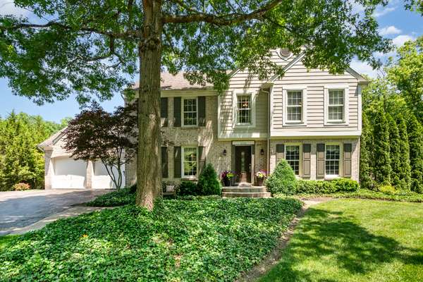 2150 Rose Meadow Ln, Cincinnati, OH 45230-2407