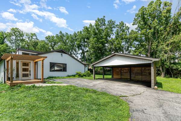 762 Wards Corner Rd, Loveland, OH 45140-8740