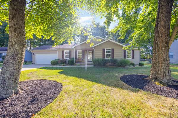 106 Aaron Dr, Mt Orab, OH 45154-8547