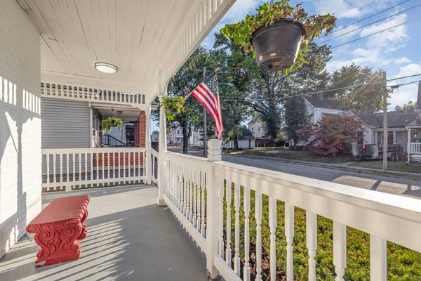 6106 Sycamore St, Cincinnati, OH 45216-2451