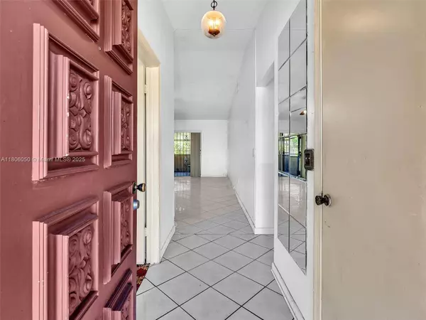 3034 NW 204th Ter, Miami Gardens, FL 33056