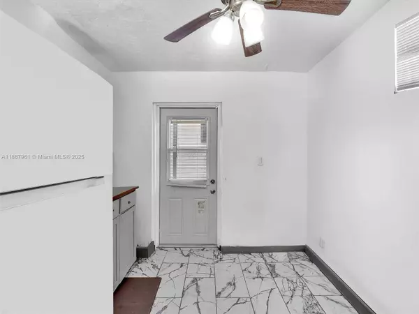 520 NW 49th St, Miami, FL 33127