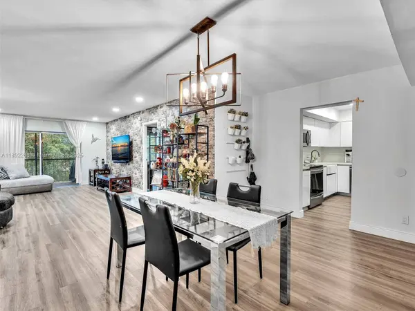 6061 N Falls Cir Dr #407, Lauderhill, FL 33319