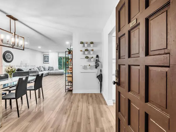 6061 N Falls Cir Dr #407, Lauderhill, FL 33319