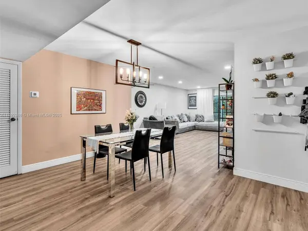 6061 N Falls Cir Dr #407, Lauderhill, FL 33319