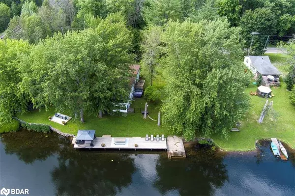 1057 Severn River Road, Gravenhurst, ON P0E 1N0