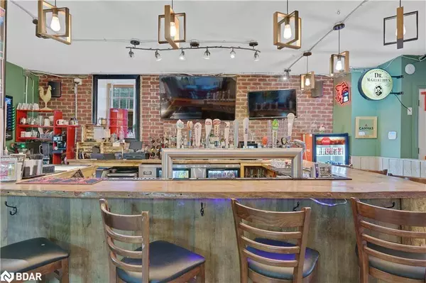 3 Mulcaster Street, Barrie, ON L4M 2L9