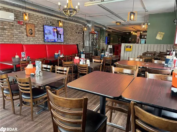 3 Mulcaster Street, Barrie, ON L4M 2L9