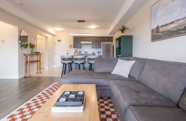 4 Spice WAY #312, Barrie, ON L9J 0M2