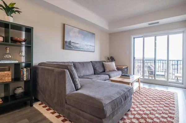 4 Spice WAY #312, Barrie, ON L9J 0M2