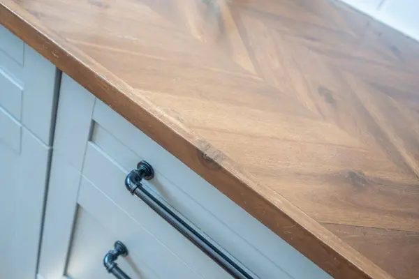 43 Gatewood RD, Kawartha Lakes, ON K0M 1K0