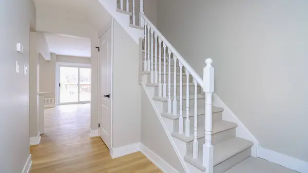 20 Kelly PL, Barrie, ON L4N 8N2