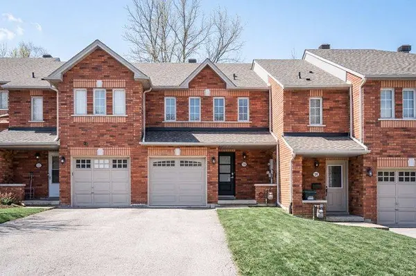 20 Kelly PL, Barrie, ON L4N 8N2