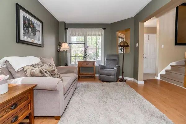 47 Pickett CRES, Barrie, ON L4N 8B7