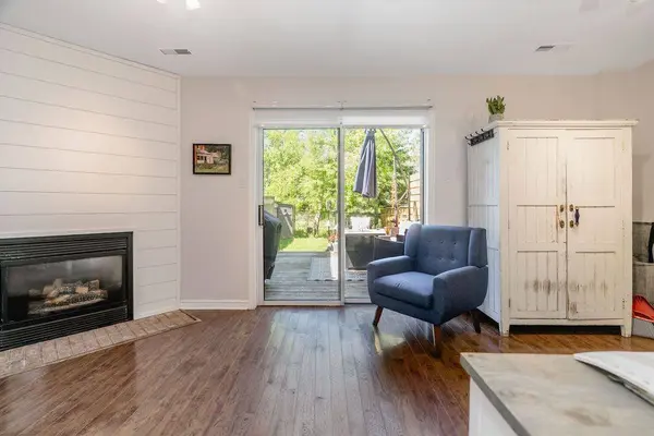 84 Pickett CRES, Barrie, ON L4N 8B9