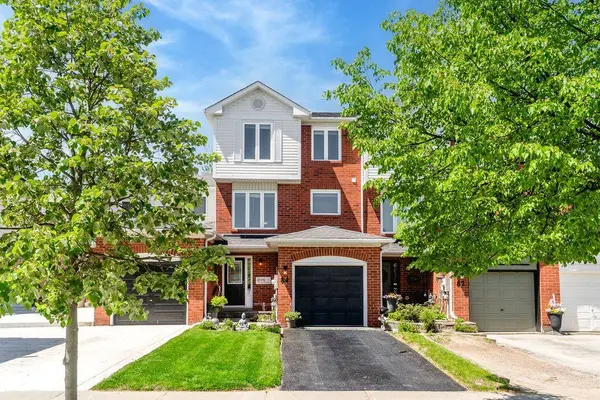 84 Pickett CRES, Barrie, ON L4N 8B9