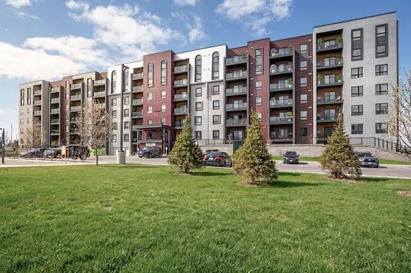 4 Spice WAY #312, Barrie, ON L9J 0M2