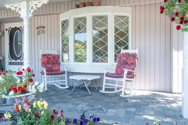 1 Western AVE, Innisfil, ON L9S 1L7