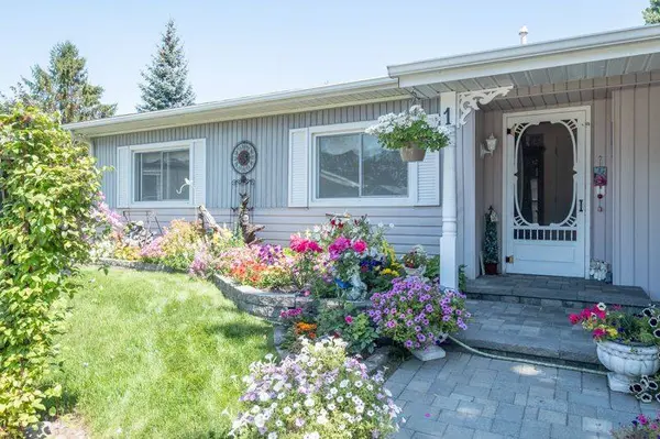 1 Western AVE, Innisfil, ON L9S 1L7